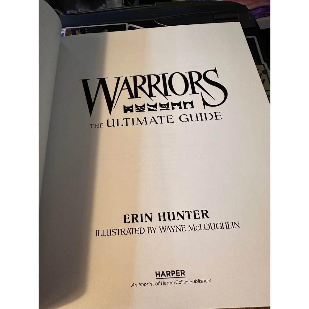 Warriors The Ultimate Guide by Erin Hunter Overisize‎ Hardback Full Color